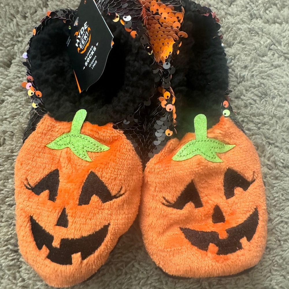 NEW Hyde & EEK Halloween orange sequin jack-o-lantern slippers SIZE: M/L, 8-10